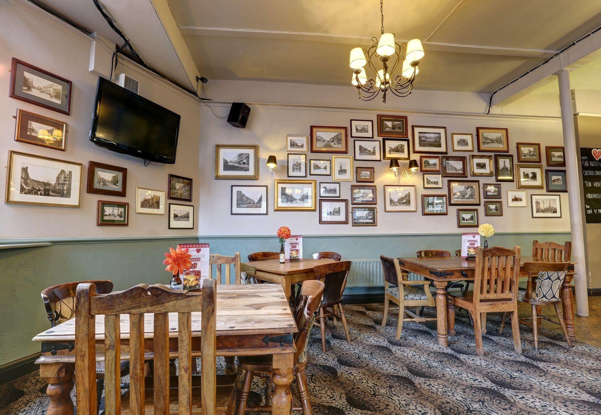 Publove @ The Crown, Battersea Londres Extérieur photo